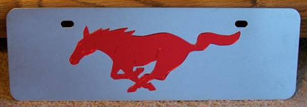 Mustang running horse red s/s plate half high